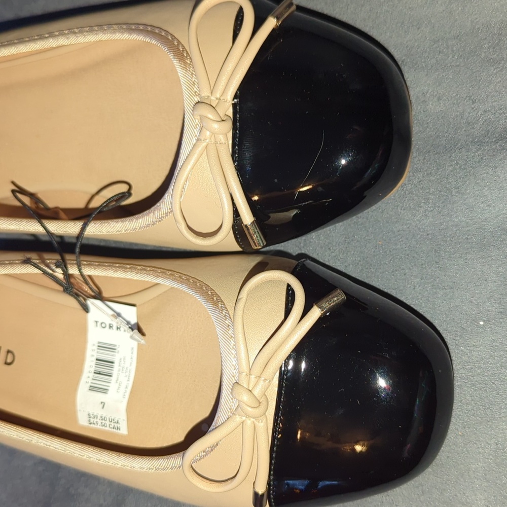 Wide Width Flats - Picture 3 of 11